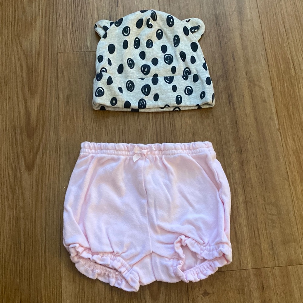 💗 4 for $25 baby shorts and hat